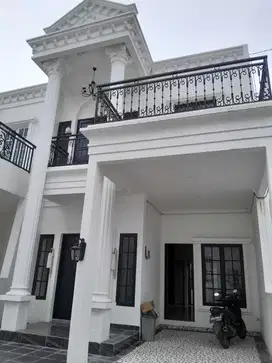 Jual Rugi Rumah Cantik Kondisi Baru di Town House Leuwinanggung