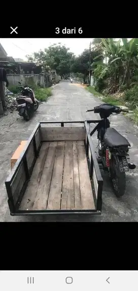 Becak motor smash 2005