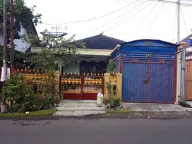 Dijual Cepat ! Rumah Strategis Dekat Pusat Kota
