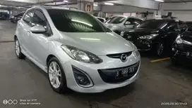 Mazda 2 R A/T 2010 Silver Low KM Pajak Panjang Mulus Bagus Sekali Dp 5