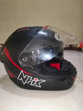 Helm NHK GP 1000
