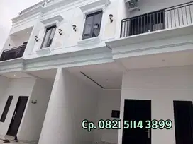 Rumah 2 lt minimalis di Srengseng sawah Jagakarsa Akses Mobil