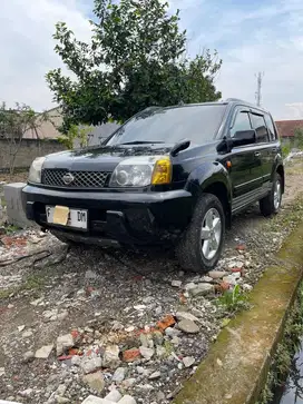 Nissan X-Trail 2.0 Tahun 2001 Bensin AT