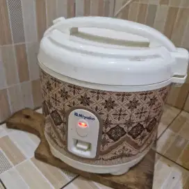 RICE COOKER MIYAKO BATIK 0.6 LITER