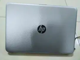Dijual laptop Hp silver Mulus NO minus siap pakai 24jam SSD Win 11