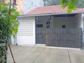 Rumah  Strategis Samping Mabes TNI Cilangkap, Deket LRT KP Rambutan