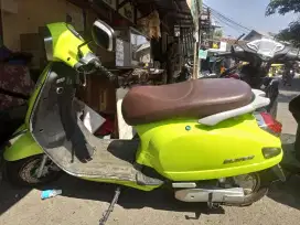 Motor listrik UWinfly T3 Vespa