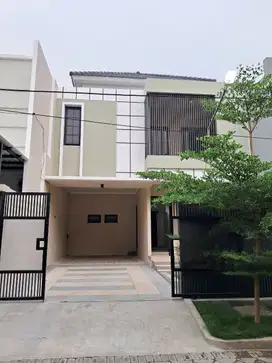 Rumah Baru Gress Tenggilis Kav 1 dekat Ubaya