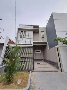 Dekat Ubaya‼️Rumah Baru Gress Tenggilis 1 M an