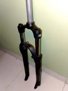 Dijual Fork MTB Polygon Cascade 4