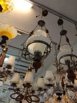 LAMPU GANTUNG KLASIK