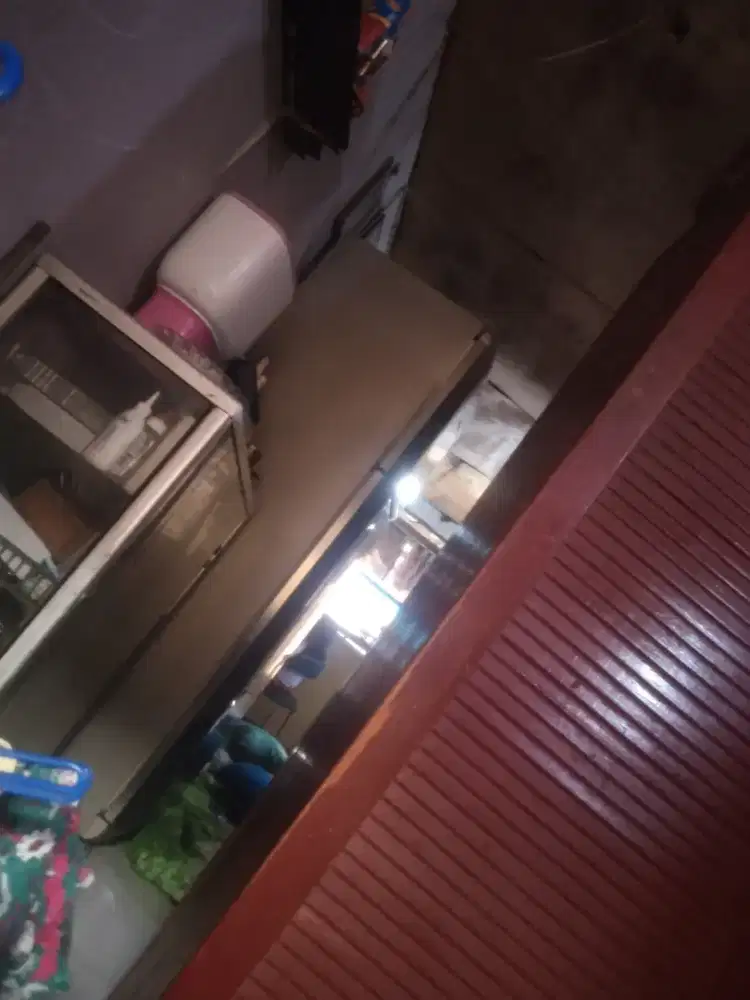 BUTUH BABY SITTER, BACA DESKRIPSI