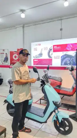 SEPEDA UWINFLY M70