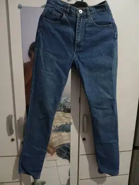 Celana ckeyjeans size 27