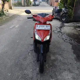 Surat lengkap plat B jakbar dijual honda vario 110 fi agnes thn 2015