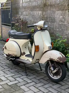 Vespa PS SERA 150 SS Lengkap