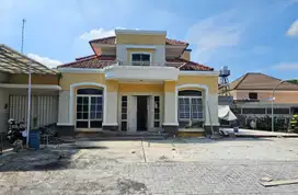 Rumah Siap Pakai 3 Kamar Graha Padma Semarang Barat Parkir Luas