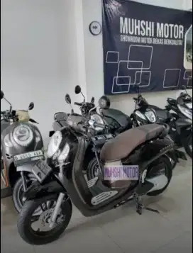 SCOOPY PRESTIGE KEYLESS TAHUN 2022, SEPERTI BARU
KM 11RB, MUHSHI MOTOR