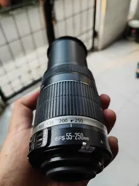 Jual lensa canon fix 50mm ft1.8 dan lensa canon 55-250mm