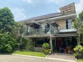 Dijual Rumah di Kota Baru Parahyangan Bandung Barat, ada Kolam Renang