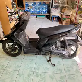 Beat karbu 2011 hitam