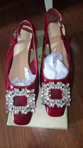 Heels Wanita Swarovski