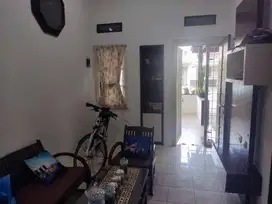 Dijual Rumah di Kota Baru Parahyangan Siap Huni
