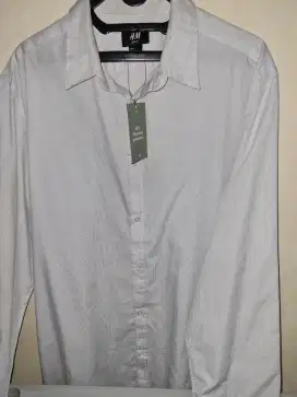 Kemeja putih H&M Easy Iron size L NEW ORI ex-display with tag OBRAL