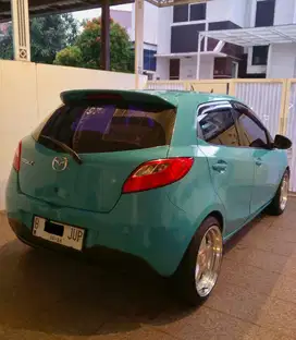 Mazda 2 2011 Bensin