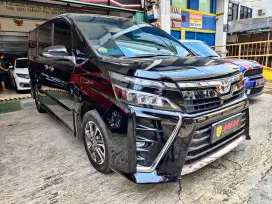 TDP8JT TOYOTA VOXY 2.0 AT 2019 HITAM