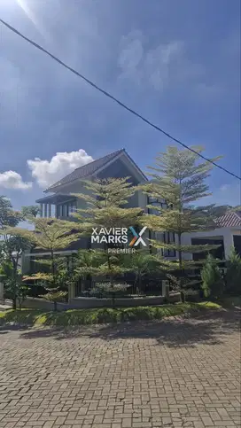 Rumah Modern Hook di Mainroad Austinville Dieng Tidar Malang
