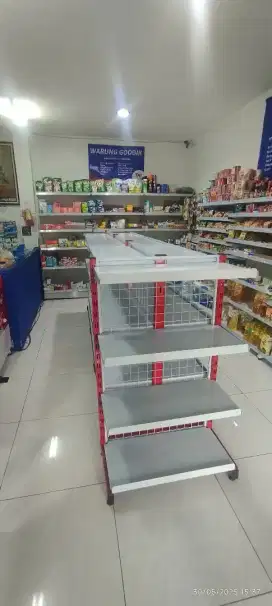 Rak minimarket bikin Warung makin rapi