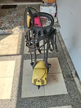 Mesin cuci mobil