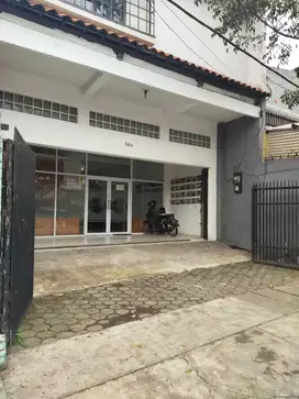 Ruko Strategis Jalan Raya Moh Toha dekat Komplek Mekar Wangi