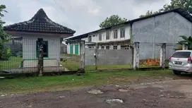 Dijual gudang beserta kantor dan mess ditanah 2000 meter di Palembang