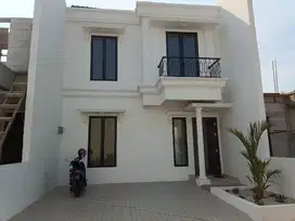 Rumah Dua Lantai di Cluster Jatikramat Dekat Jln Ratna Jatibening