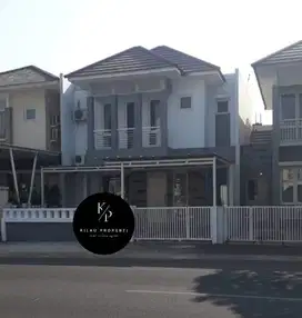 Dijual Rumah Cantik Siap Huni di Boulevard Kota Wisata Cibubur.