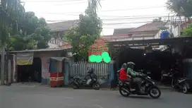 Tempat usaha strategis di pinggir jalan besar yg ramai 24 jam.