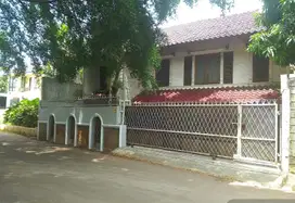 Rumah 2,5 lt rooftop SHM dkt Station Pondok Ranji Bintaro CL 337
