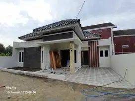 RUMAH BARU SIAP HUNI dekat PSAR JANGKANG JL.KALIURANG KM 12SLEMAN YK