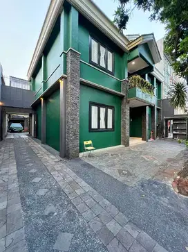 RUMAH MEWAH CANTIK SIAP HUNI DI CIPETE JAKARTA SELATAN