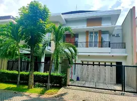 DISEWAKAN RUMAH MEWAH GRAHA FAMILI SIAP HUNI
