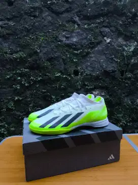 Sepatu Futsal Adidas X Crazyfast. 3 IN