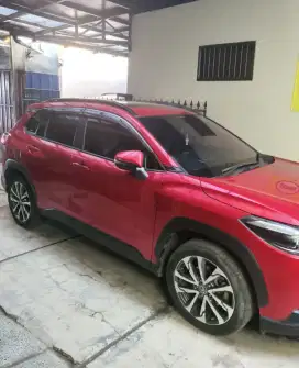 Toyota cross  merah