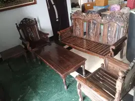 KURSI KAYU EBONI HITAM SULAWESI