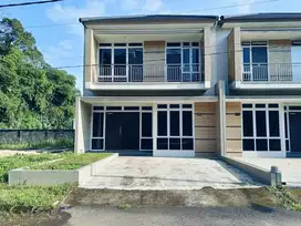 Rumah Bagus Strategis Dekat Stasiun Cilebut