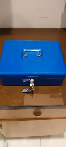 Krisbow cash box brankas kotak simpan uang dengan partisi kunci