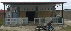 DISEWAKAN RUKO TEPI JALAN RAYA (disewakan ada 2 Pintu)