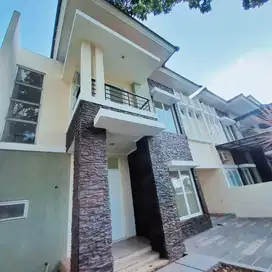 Rumah bagus harga murah di Grand wisata bekasi