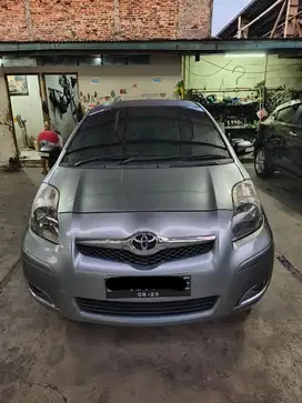 Toyota Yaris J Matic / AT '2010' Silver